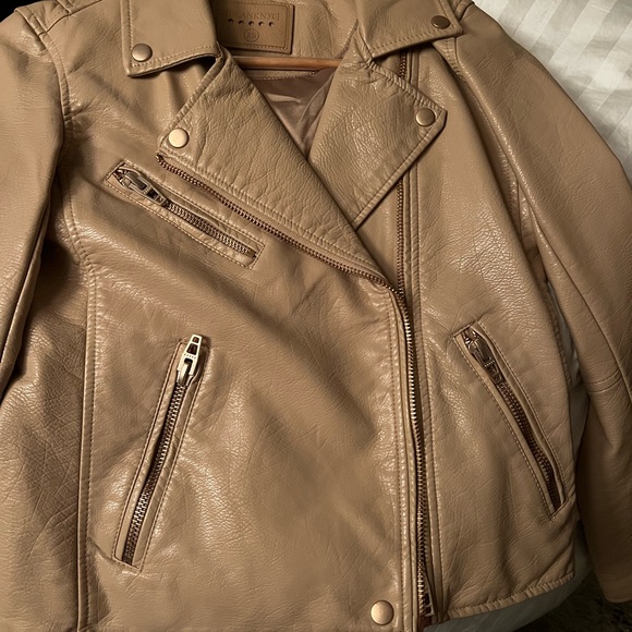 Anthropology faux cream leather jacket. - Picture 2 of 6